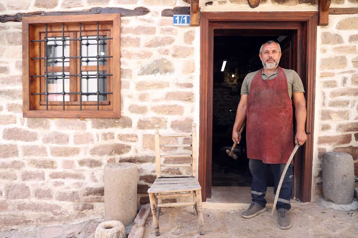 Konya’da bin derecede eşsiz sanat! Hepsini cehennemden çıkarıyor 18
